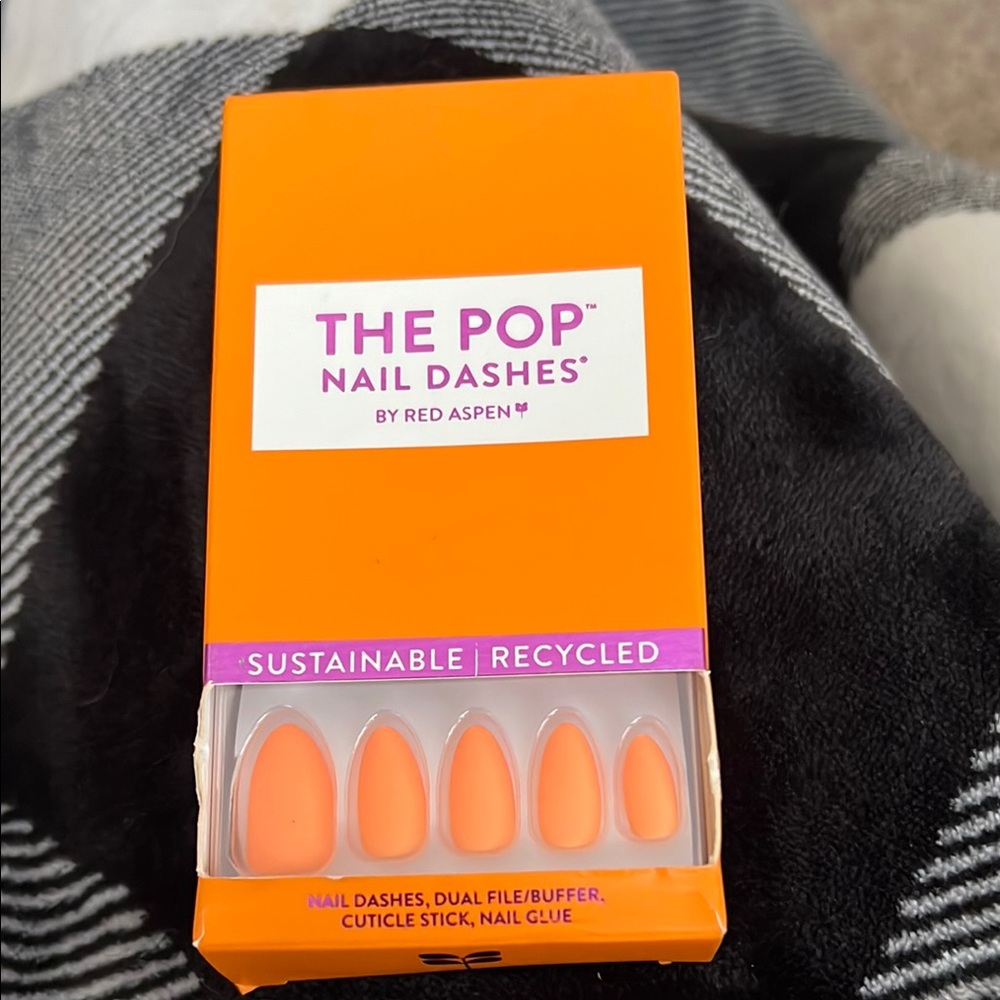 Red Aspen The Pop Nail Dashes